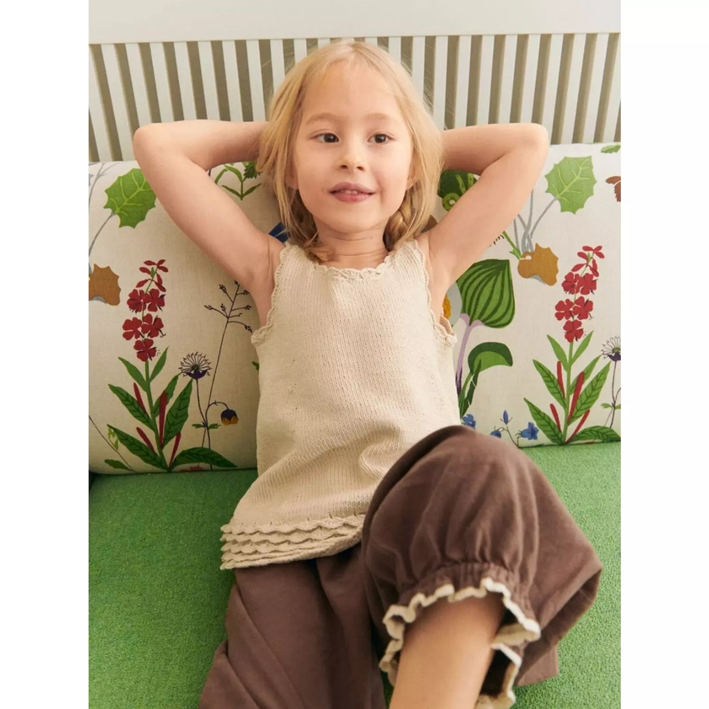 Sandnes Anleitungsheft 2603 Nr. 4 Roselyn Singlet & Pants Junior