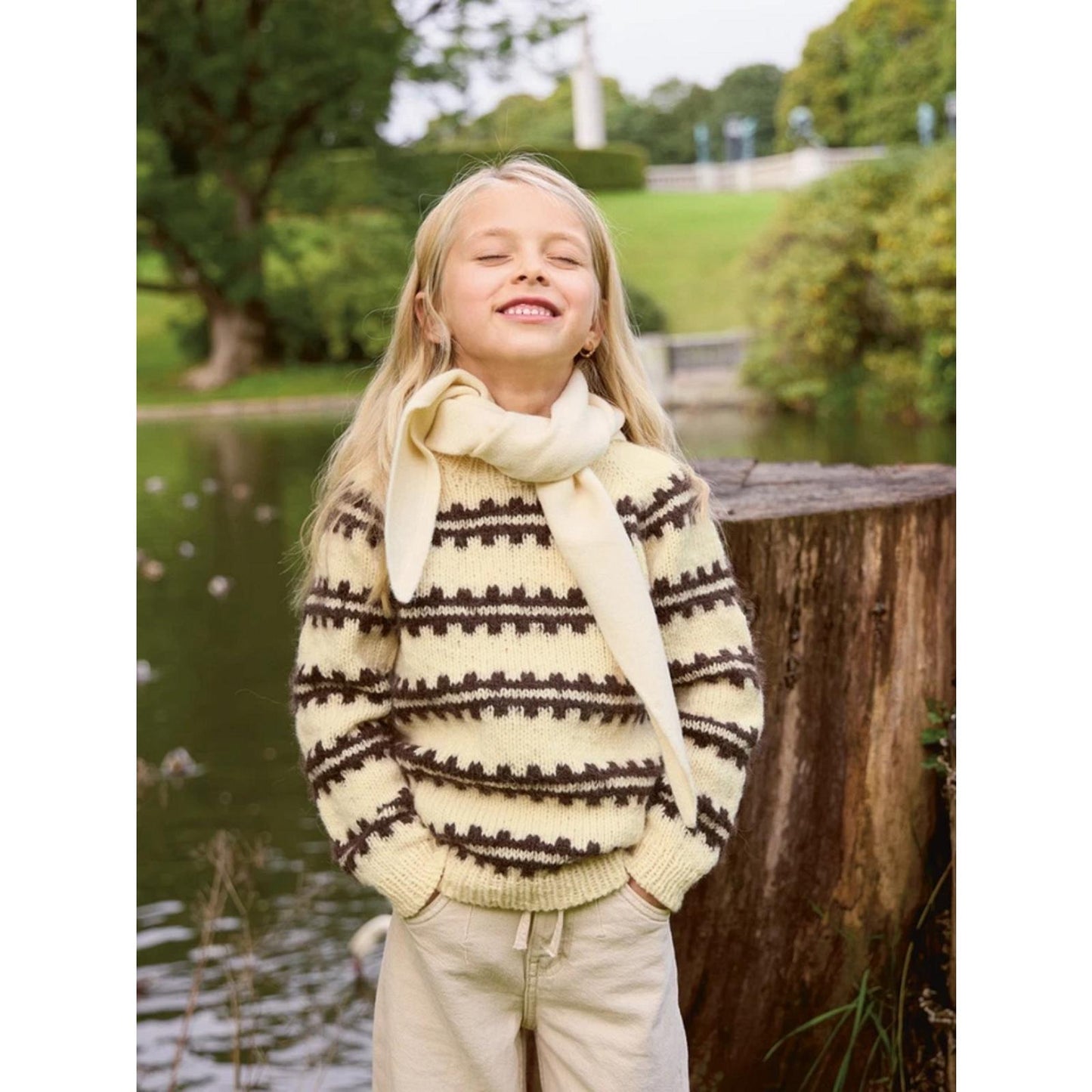 Sandnes Anleitungsheft 2513 Nr. 3 Ridge Sweater Junior