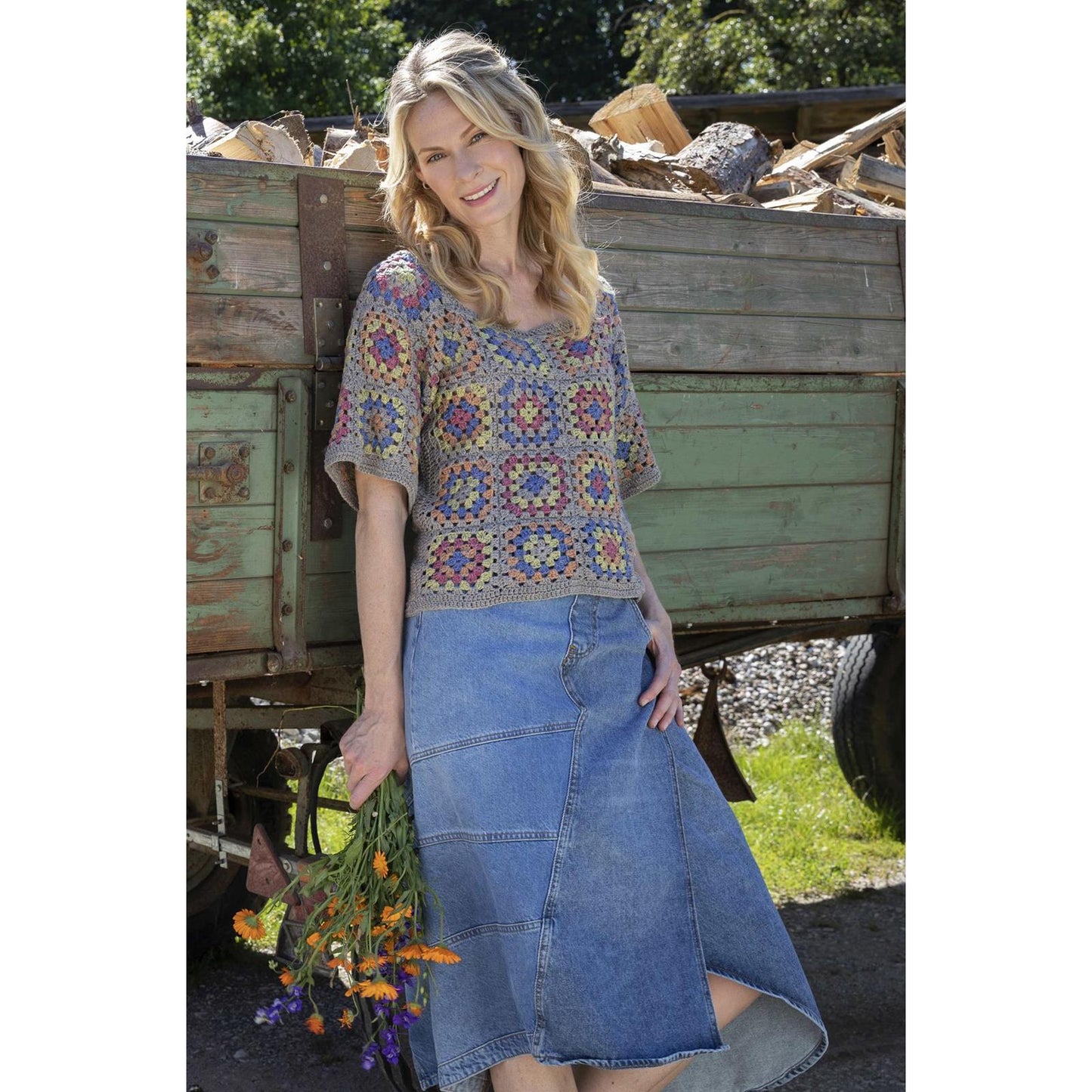 Modell 24019 Häkelpulli im Granny Stil – Originalanleitung von © Schoeller Handstrickgarne GmbH