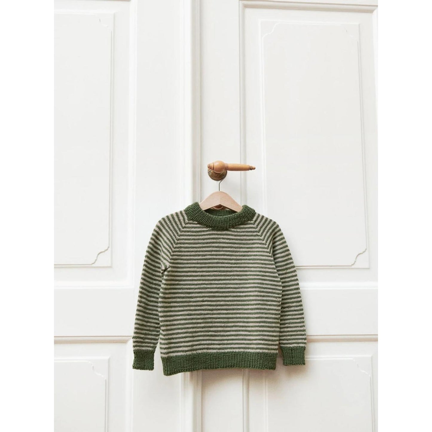 'Anleitung (de, en) von © Sandnes - Streifen-Pullover
