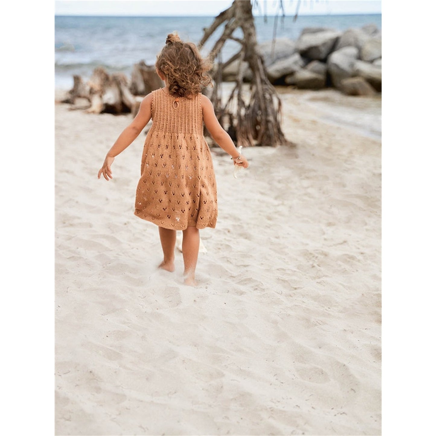 Anleitung (de, en) von © Sandnes - Anmutig Kleid 2006 Sommer Kinder / Nr. 10
