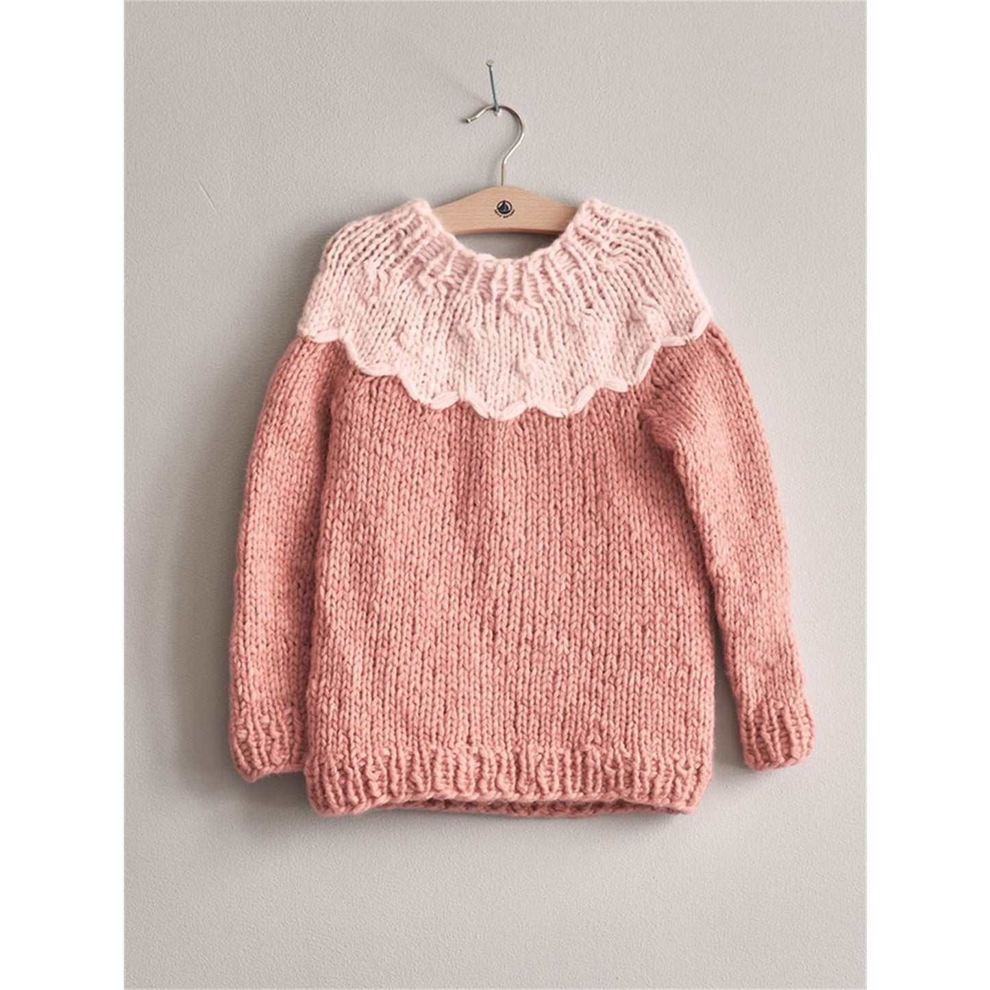 Anleitung (de, en) von © Sandnes - Blattmuster-Pullover 1803 KOS / Nr. 15