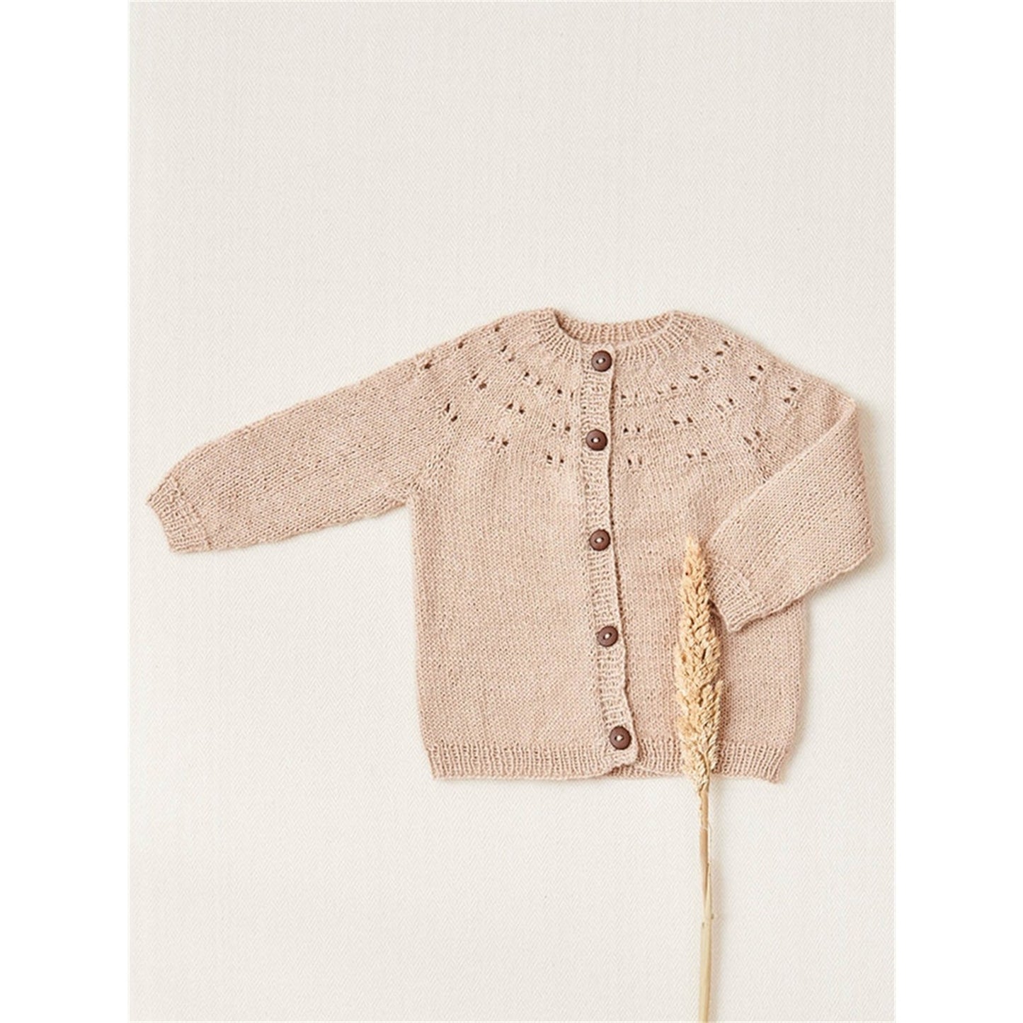 Anleitung (de, en) von © Sandnes - Schmetterling-Jacke und Strumpfhose 2014 Weicher Start / Nr. 13