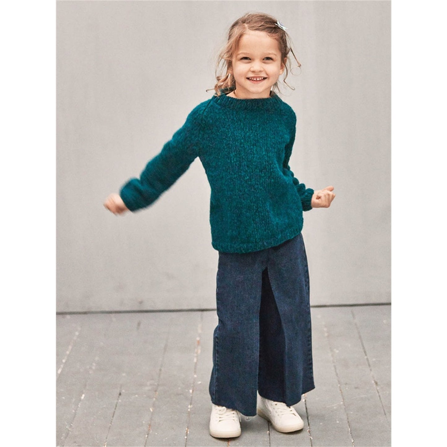 Anleitung (de, en) von © Sandnes - Einfacher Raglanpullover 1803 KOS / Nr. 14