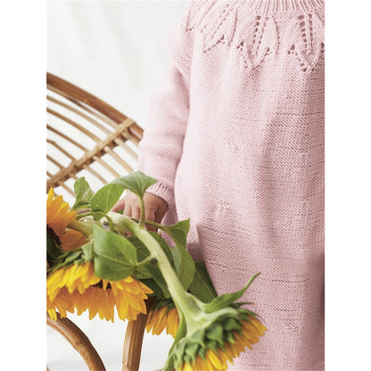 Anleitung (de, en) von © Sandnes - Glockenblumen-Kleid 1915 Babywolle 0-4 Jahre / Nr. 12a