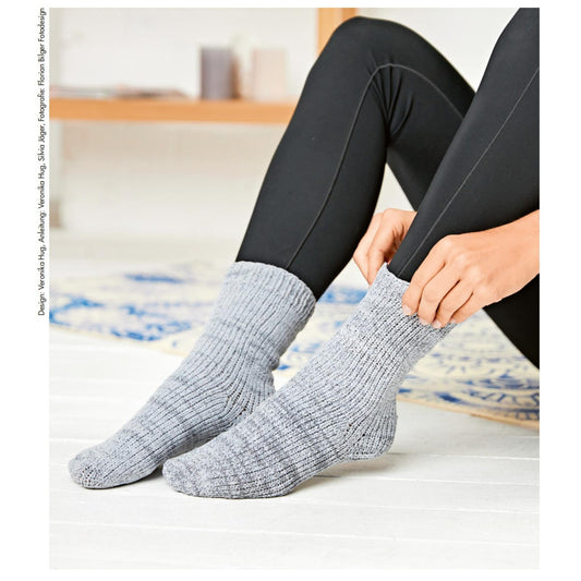 Anleitung (de) von © Woolly Hugs  - Shape-Modell Socken - Maschenwelt 02/21
