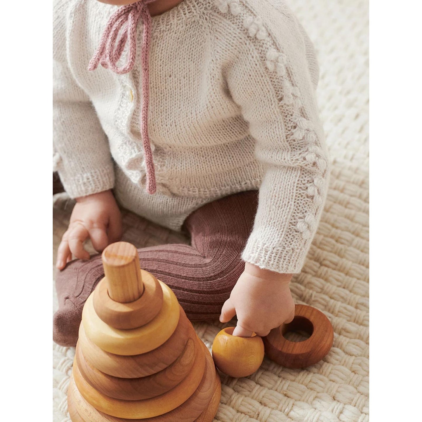 Anleitung (de, en) von © Sandnes - Adelia Jacke und Mütze 2106 Summer Baby / Nr. 9