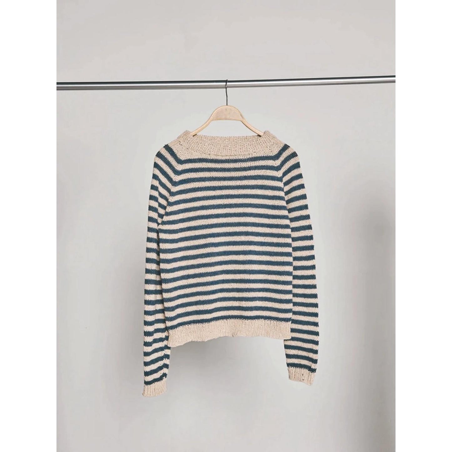 Anleitung (de, en) von © Sandnes - Marina Pullover, 2207-03