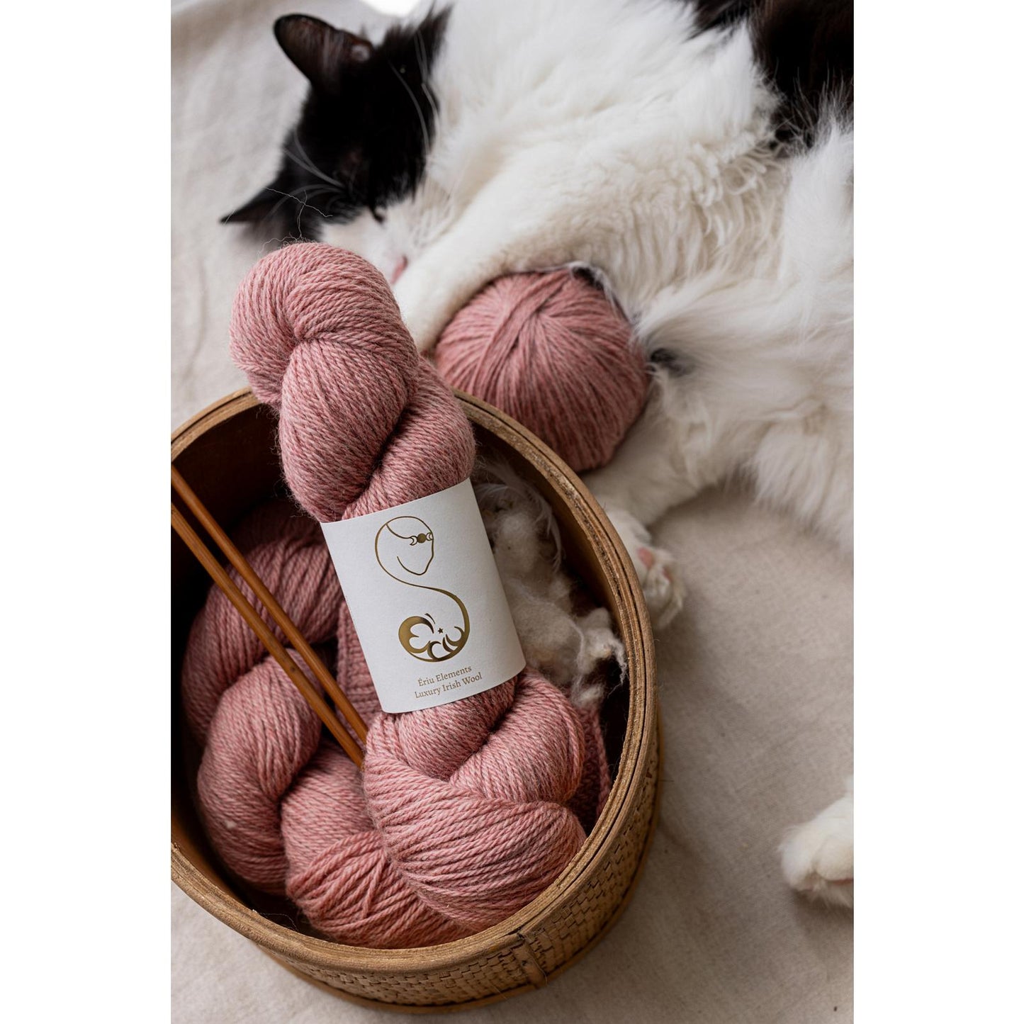 Eriu Elements DK Hank