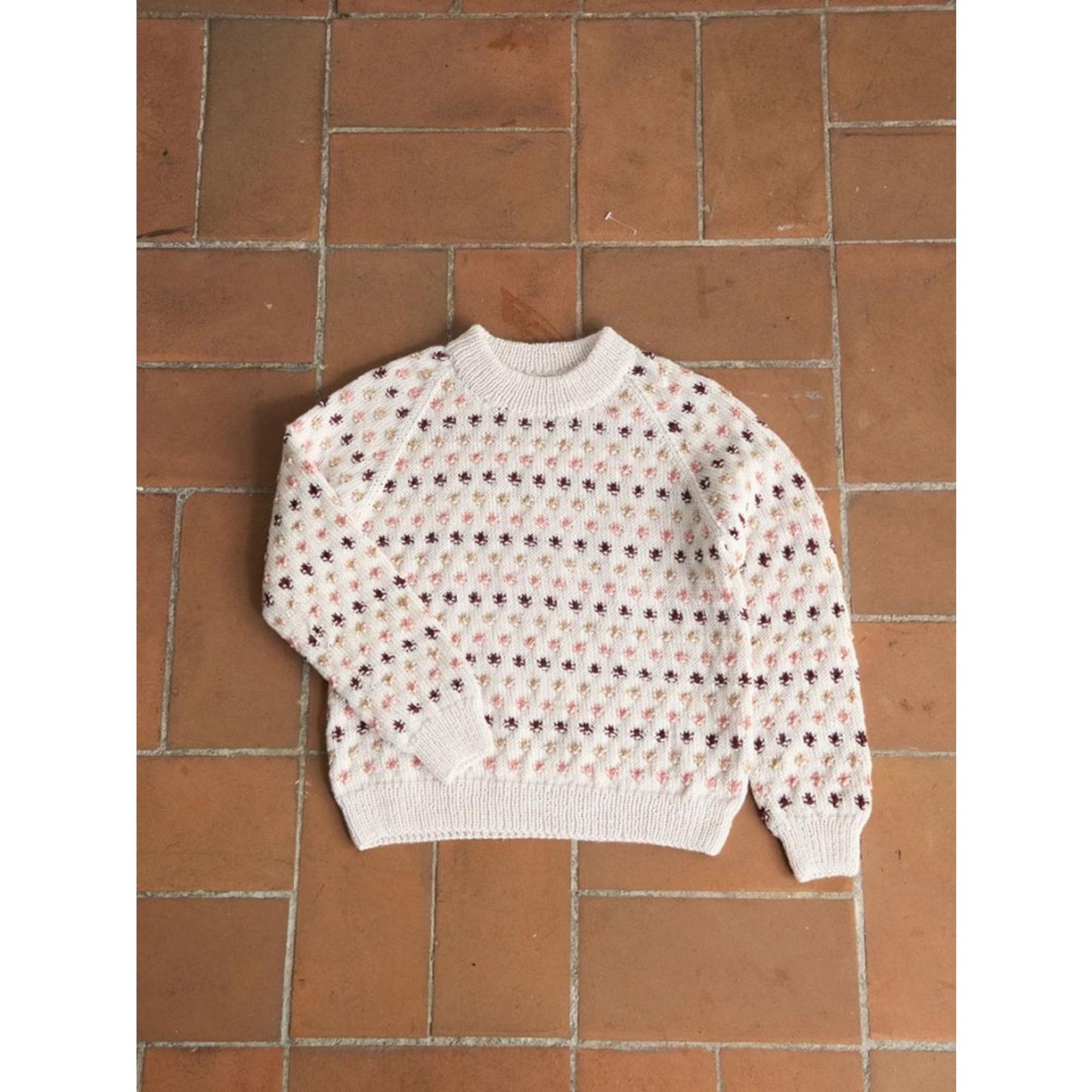 Anleitung (de, en) von © Sandnes - Fleur De Lis Pullover, 2303-06