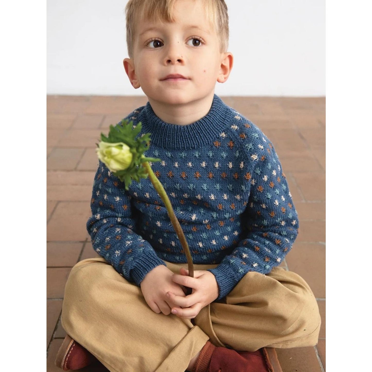 Anleitung (de, en) von © Sandnes - Fleur De Lis Pullover, 2303-06