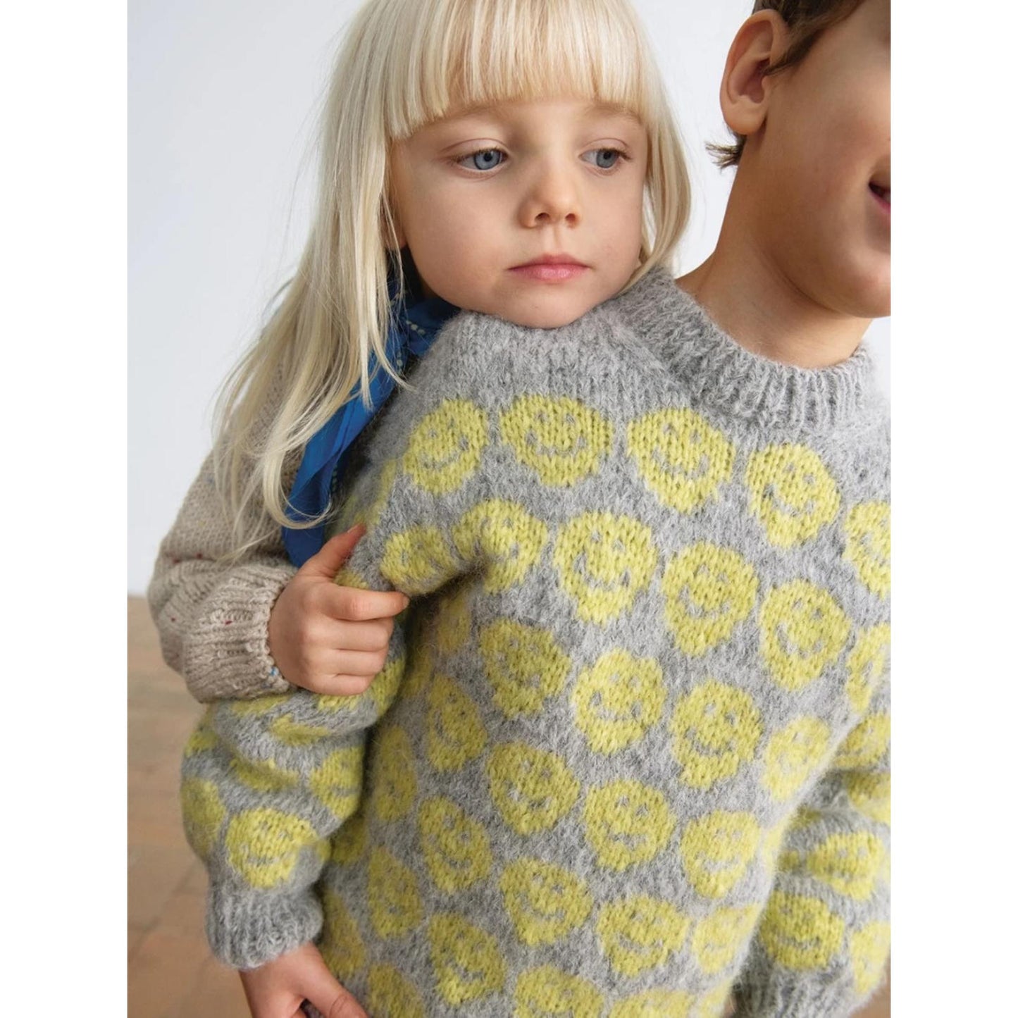 Anleitung (de, en) von © Sandnes - All Smiley Pullover, 2303-08