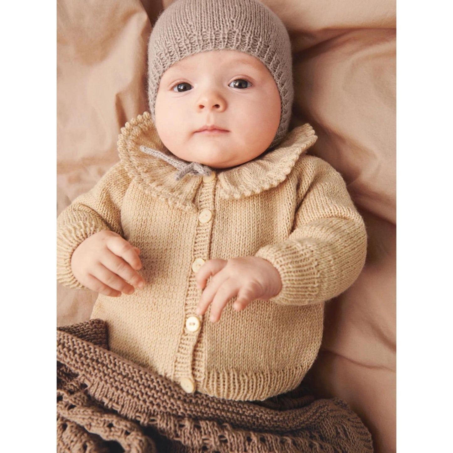 Anleitung (de, en) von © Sandnes - Sophie Jacke, Frühling/Sommer Baby 2304-04