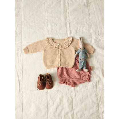 Anleitung (de, en) von © Sandnes - Sophie Jacke, Frühling/Sommer Baby 2304-04