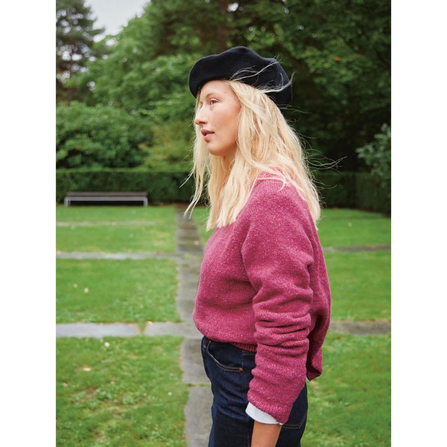 Anleitung (de, en) von © Sandnes - Debutant Sweater 2312-01A