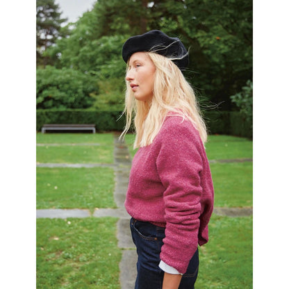 Anleitung (de, en) von © Sandnes - Debutant Sweater 2312-01A