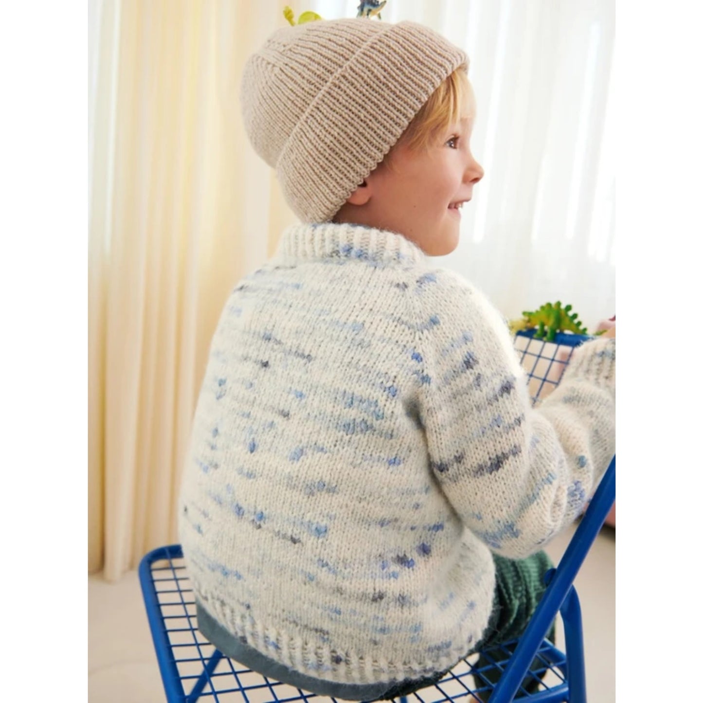 Sandnes Anleitungsheft 2401 Mykt til barn Nr. 5 - Debutant sweater