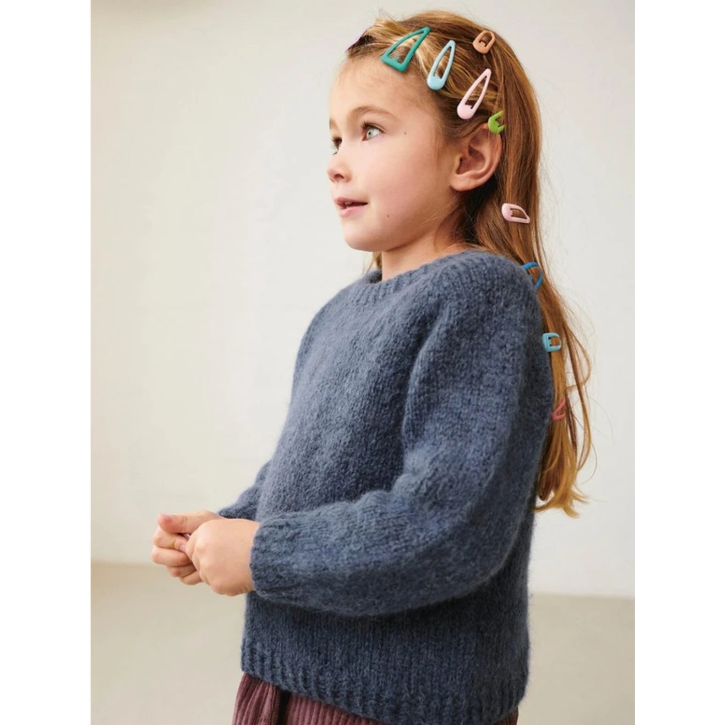 Sandnes Anleitungsheft 2401 Mykt til barn Nr. 5 - Debutant sweater