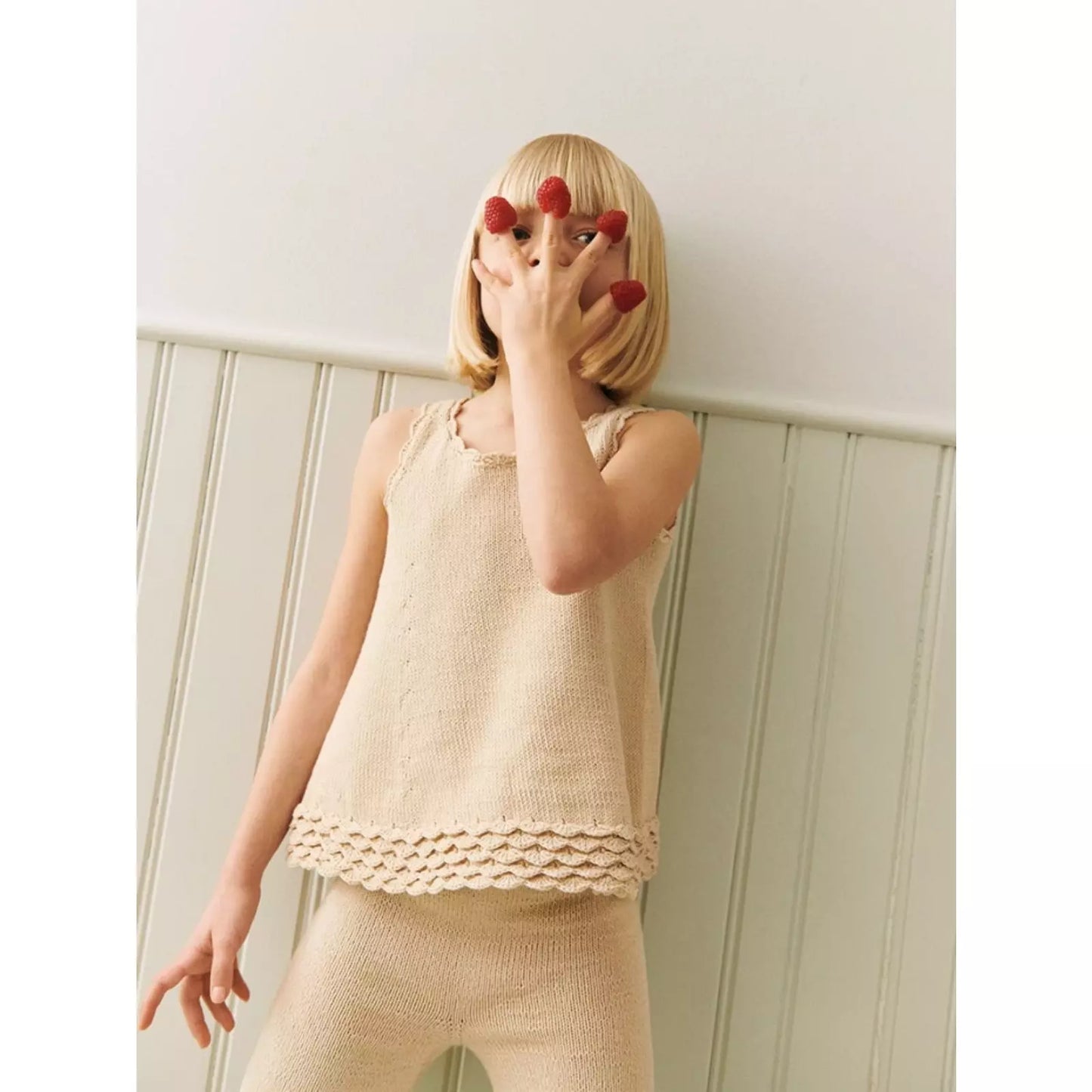 Sandnes Anleitungsheft 2603 Nr. 4 Roselyn Singlet & Pants Junior