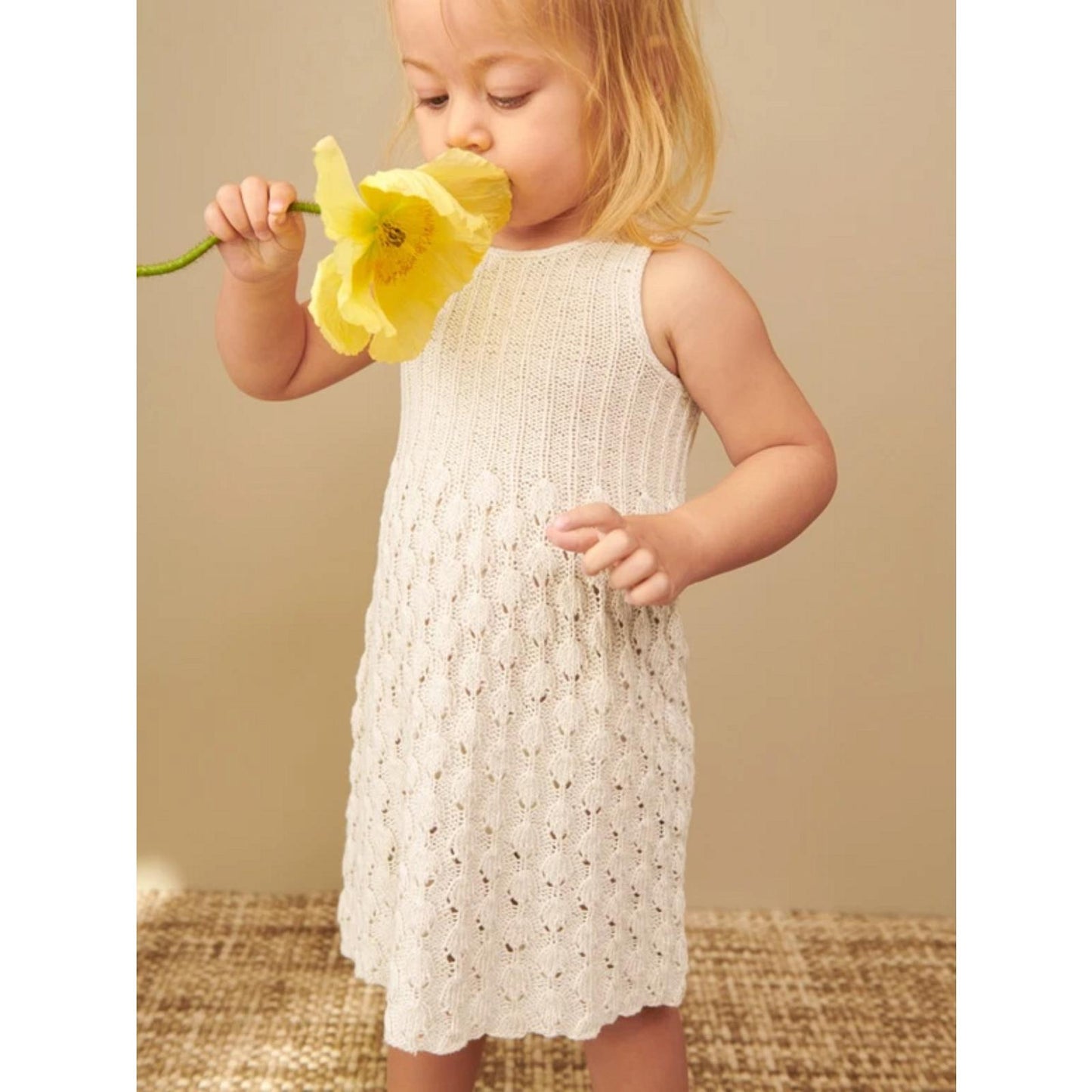 Sandnes Anleitungsheft 2407 Sommer Baby Nr. 3 Lilja Dress Baby