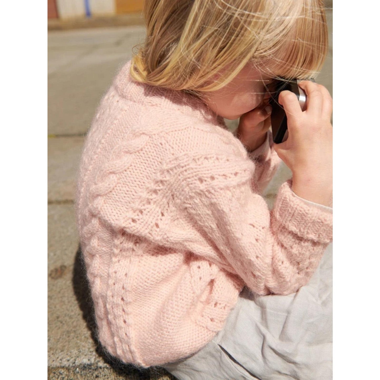 Sandnes Anleitungsheft 2408 Mykt Til Barn Nr. 1 Cornelia Sweater Junior