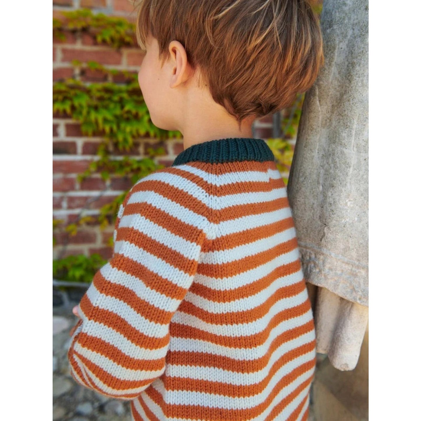 Sandnes Anleitungsheft 2408 Mykt Til Barn Nr. 3 Sout Sweater Junior
