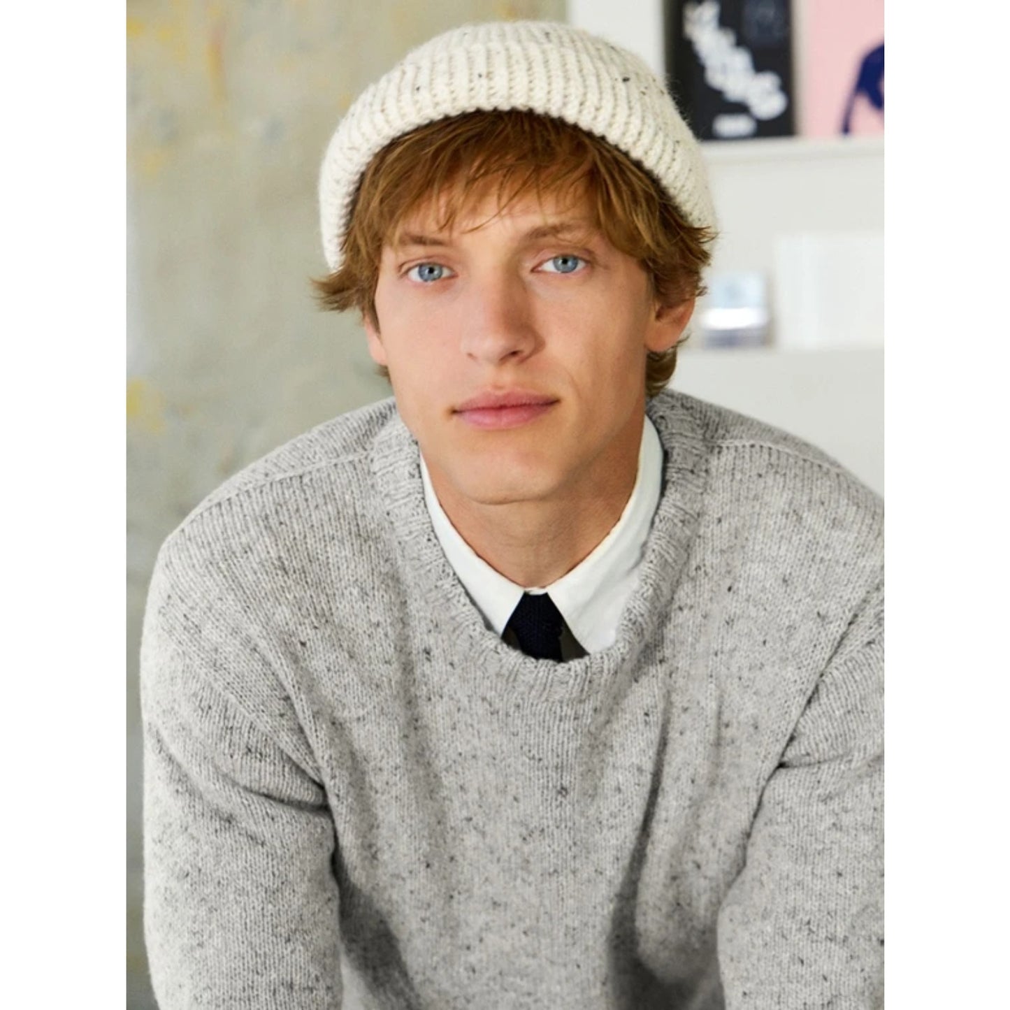 Sandnes Anleitungsheft 2412 MR. Nr. 8 Brendan Sweater Man