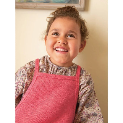 Sandnes Anleitungsheft 2501 Mykt til barn Nr. 9 Clementine Dress Junior