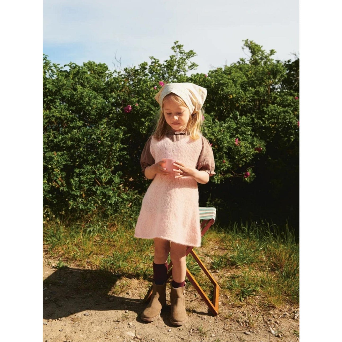 Sandnes Anleitungsheft 2506 Sommerbaby Nr. 1 Meadow Dress Junior