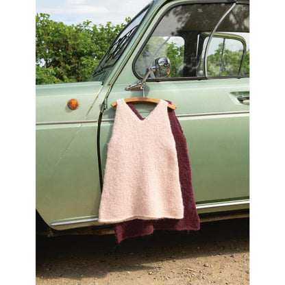 Sandnes Anleitungsheft 2506 Sommerbaby Nr. 1 Meadow Dress Junior
