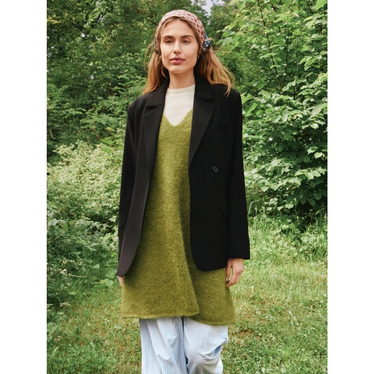 Sandnes Anleitungsheft 2507 Nr. 9 Meadow Dress