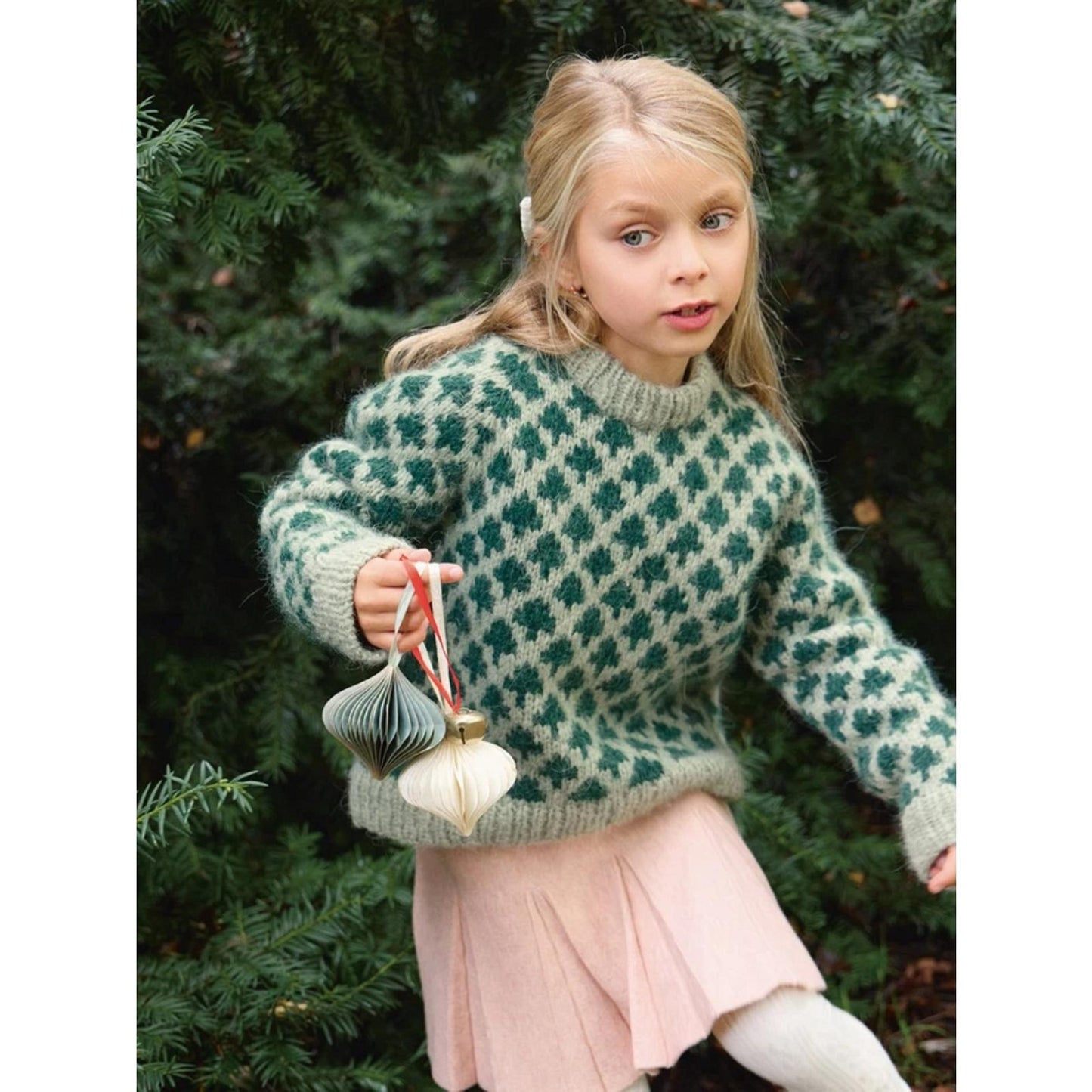 Sandnes Anleitungsheft 2511 Christmas Tree Sweater Nr. 1 Sweater Junior