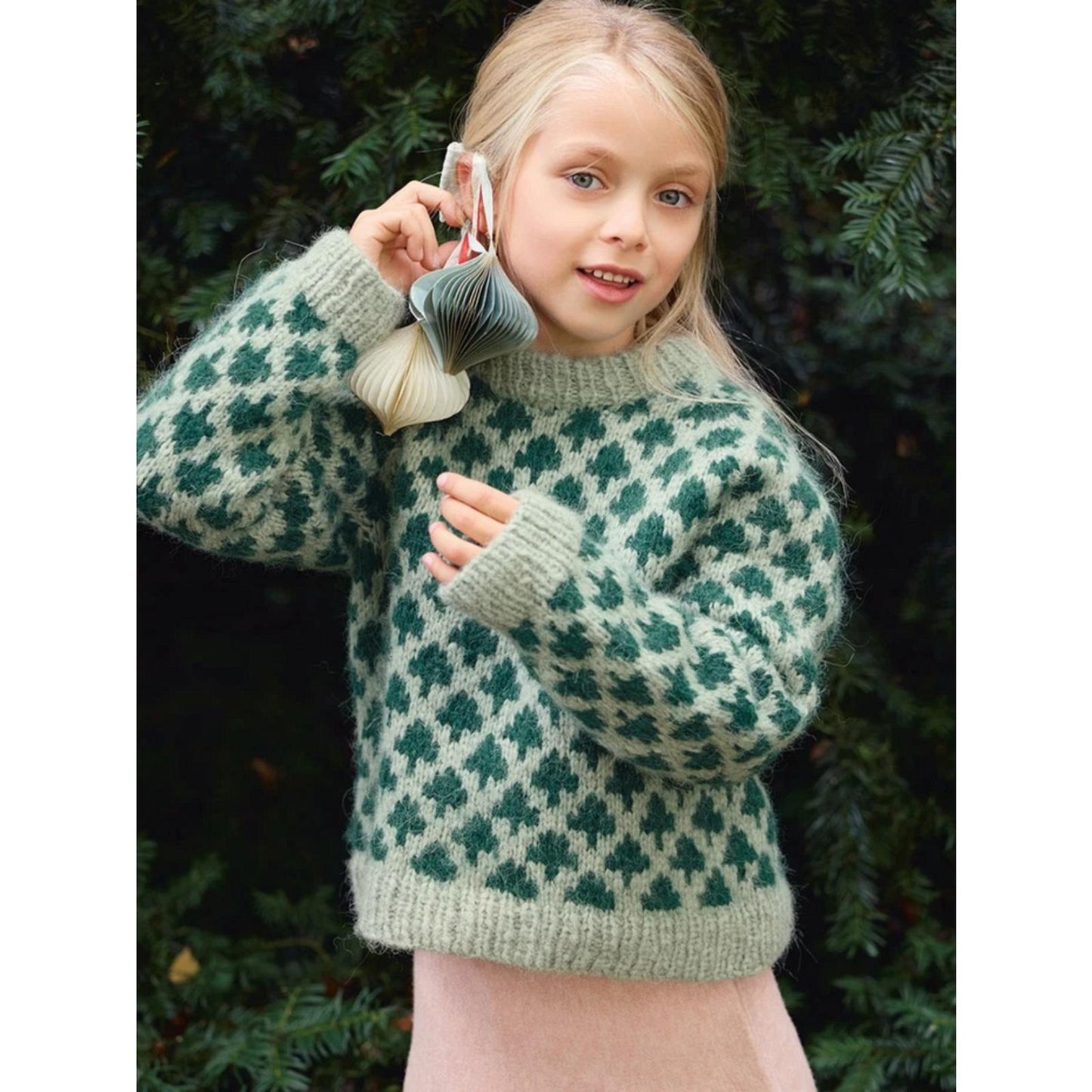 Sandnes Anleitungsheft 2511 Christmas Tree Sweater Nr. 1 Sweater Junior