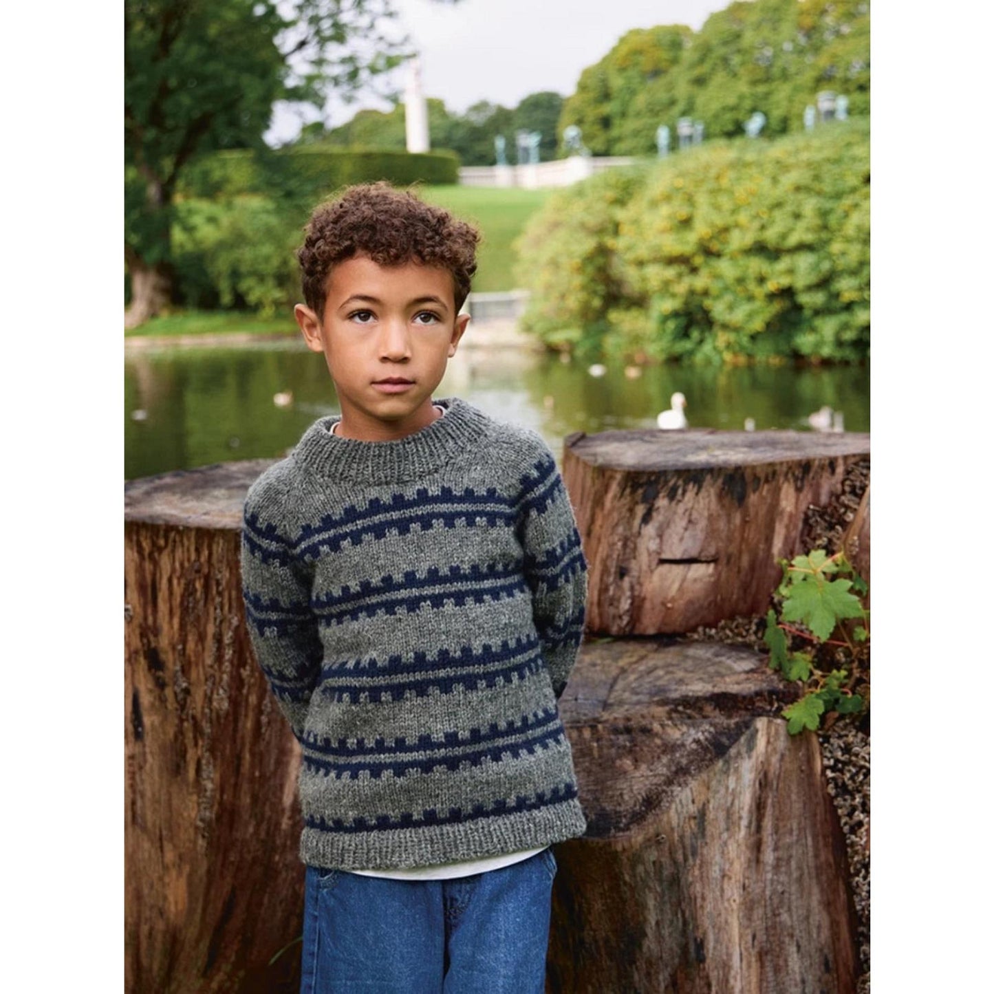 Sandnes Anleitungsheft 2513 Nr. 3 Ridge Sweater Junior