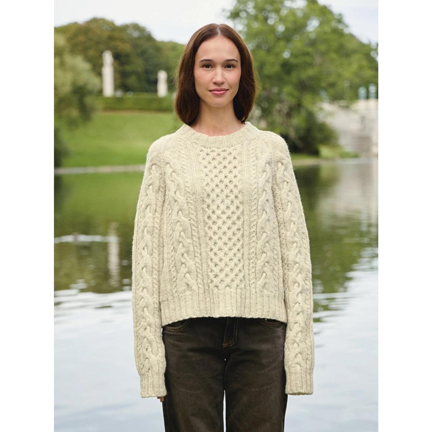Sandnes Anleitungsheft 2513 Nr. 4 Wilbur Cable Sweater