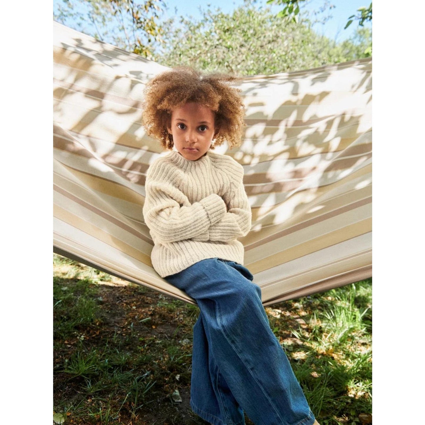 Sandnes Anleitungsheft Strick für Kinder 2605 Nr. 5 Theo Sweater Junior