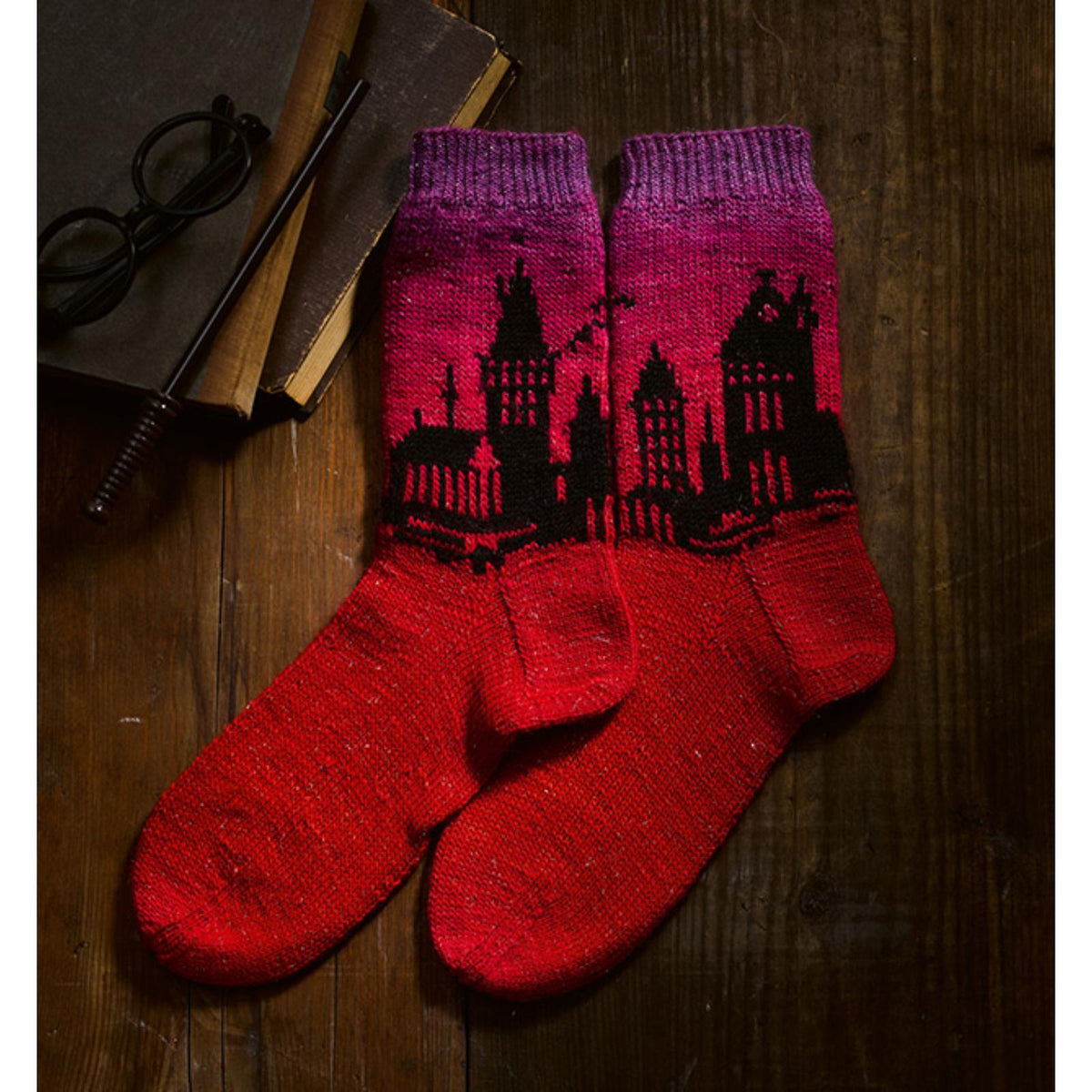 Magische Socken stricken – Das inoffizielle Sockenstrickbuch für Fantasy-Fans (DE)