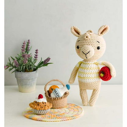 Happy Häkelfriends – Niedliche Amigurumis mit Accessoires durchs Jahr (DE)