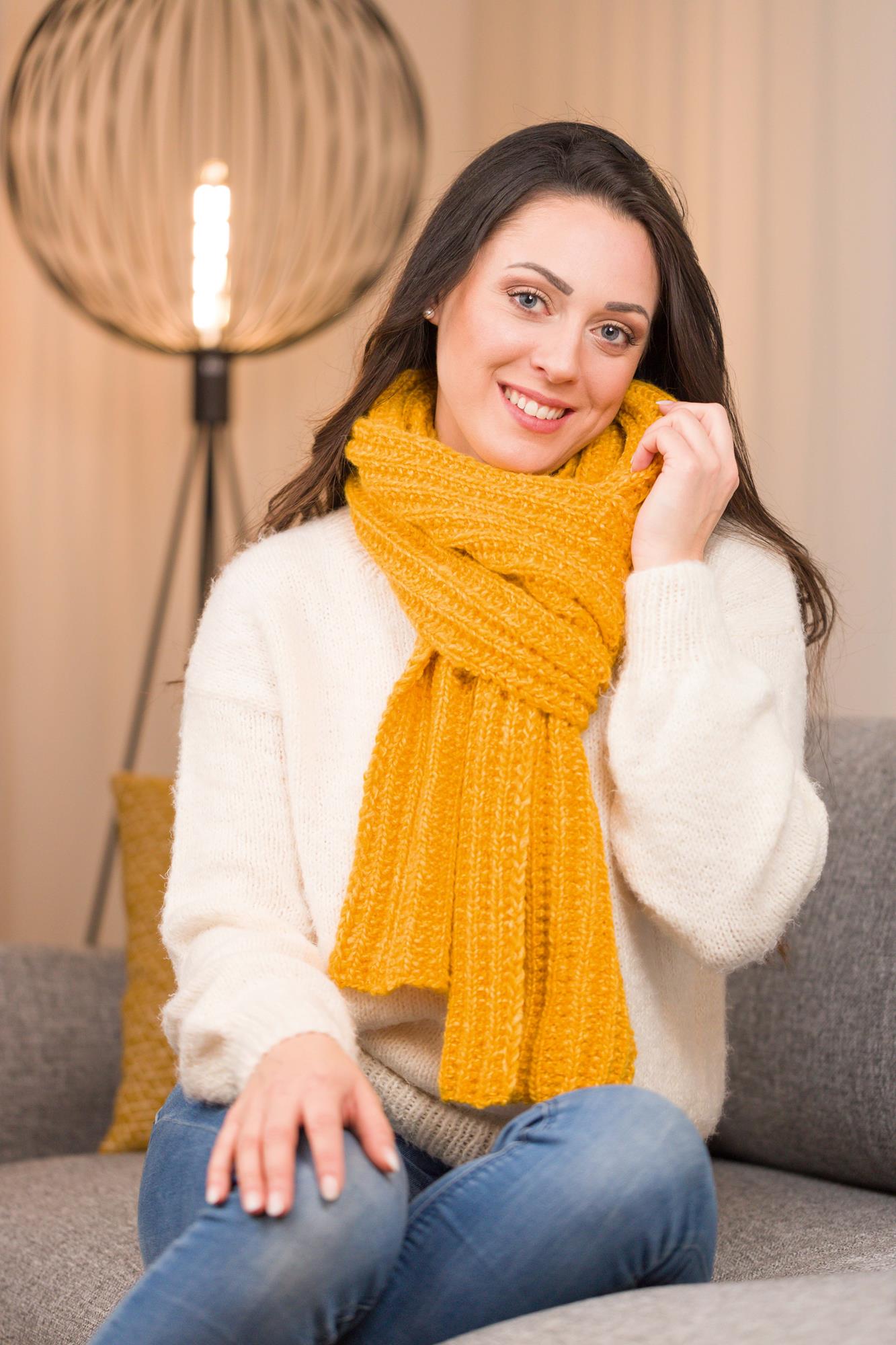 Model 22065 scarf