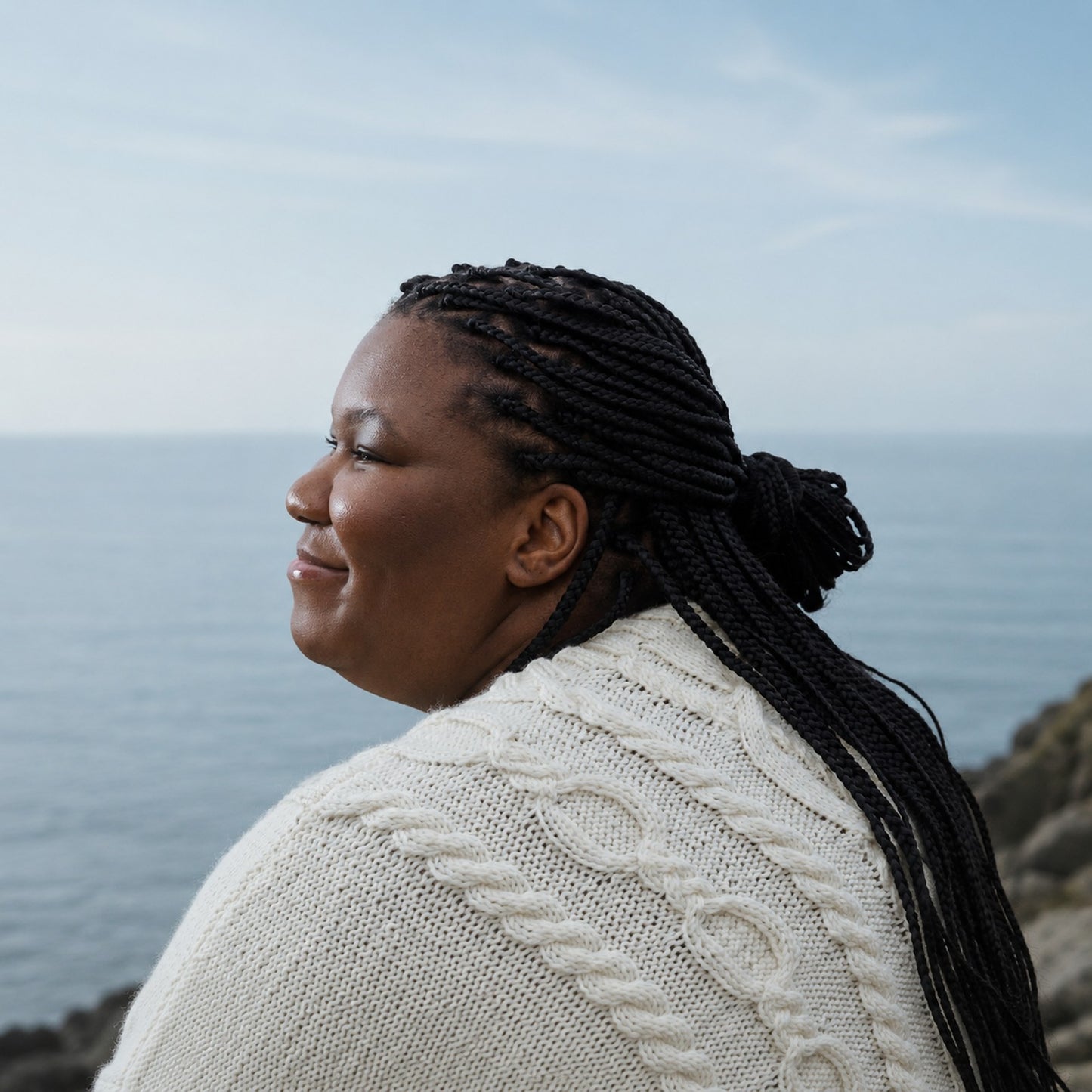 Novita JUURILLA Damen Zopfmusterpullover – Originalanleitung von © Novita