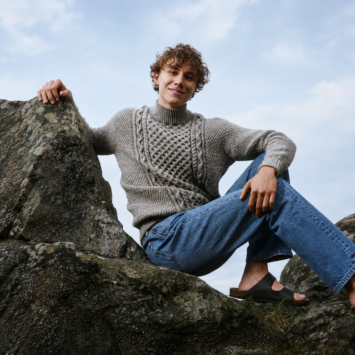 Novita RISTEYS Herren-Zopfmusterpullover – Originalanleitung von © Novita