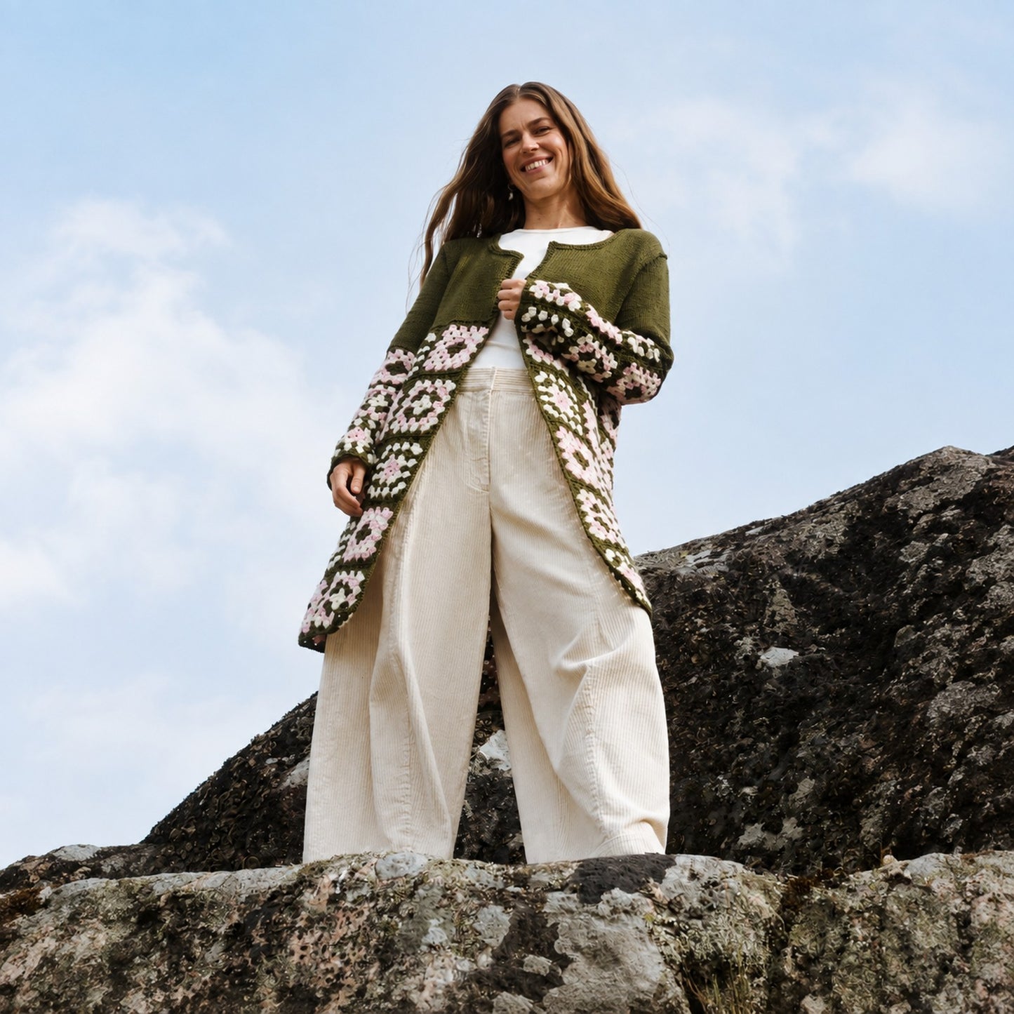 Novita YHTEINEN MATKA Gehäkelte und gestrickte Jacke – Originalanleitung von © Novita