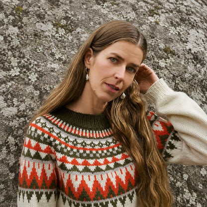 Novita YSTÄVÄ Rundpassenpullover – Originalanleitung von © Novita