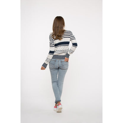 Modell 19009 Damen-Jacke  – Originalanleitung von © Austermann by Schoeller