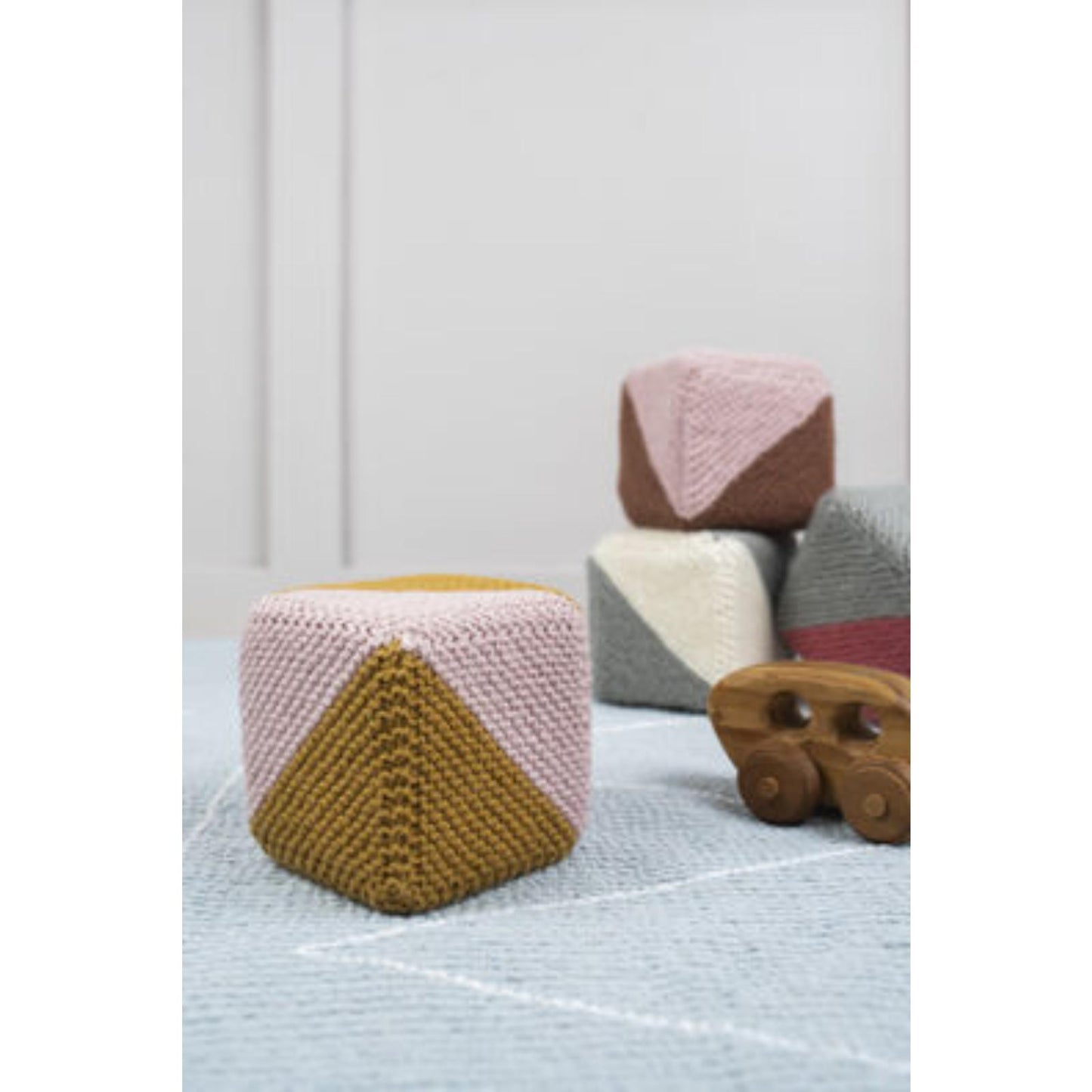 Rowan Magazine Bloom Book Three Nursery (EN/DE)