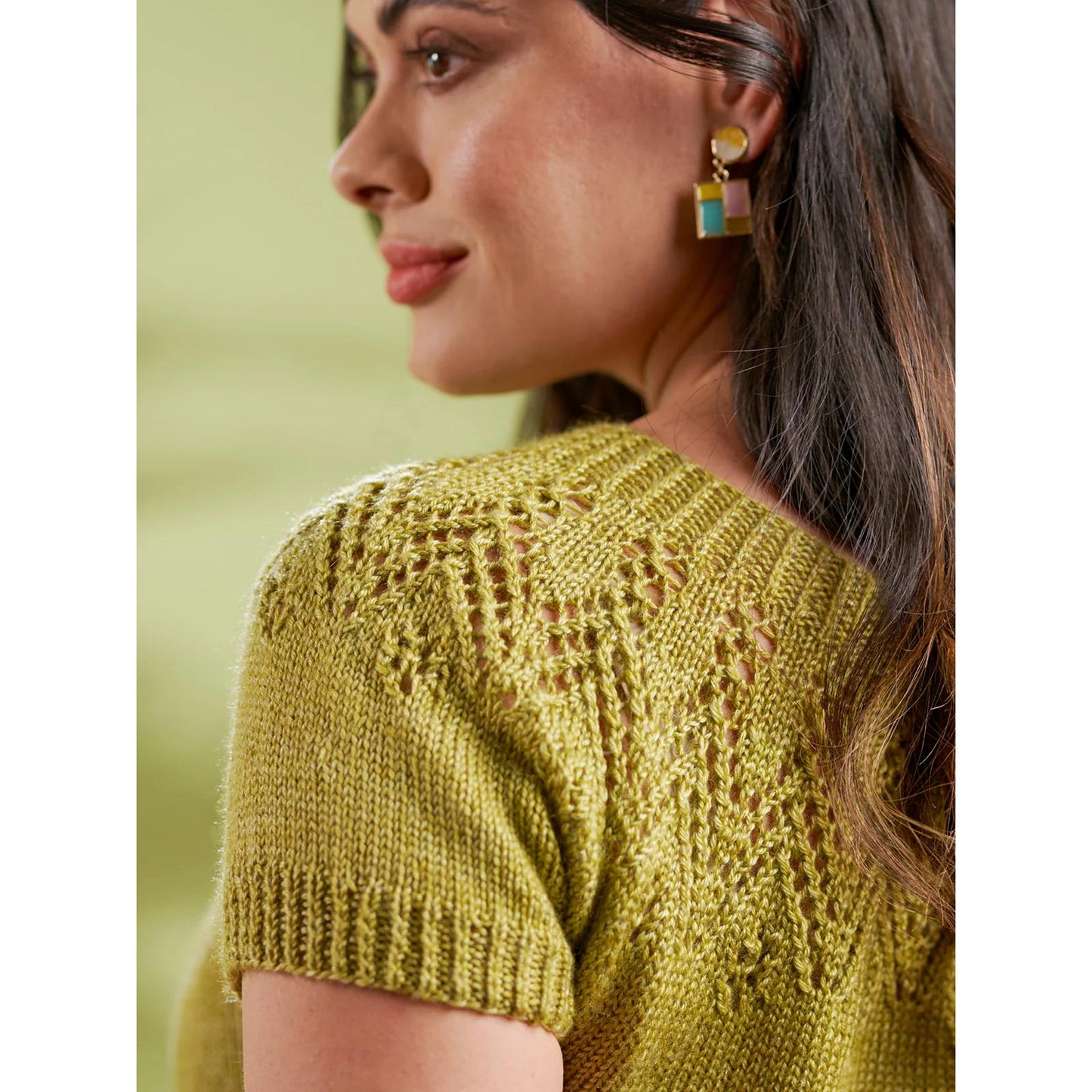 WYS, Lyra Feather Lace Yoke Top, digitale Strickanleitung