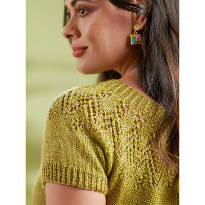 WYS, Lyra Feather Lace Yoke Top, digitale Strickanleitung