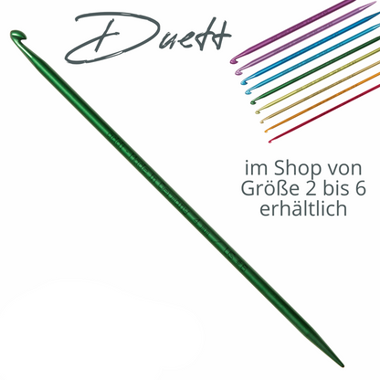 Duett-häkel-und-stricknadel-in-einer-nadel